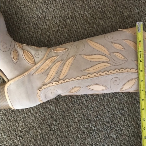 Sundance Appliquéd Birch Leaf Boots, EUC, 9 - Picture 8 of 10